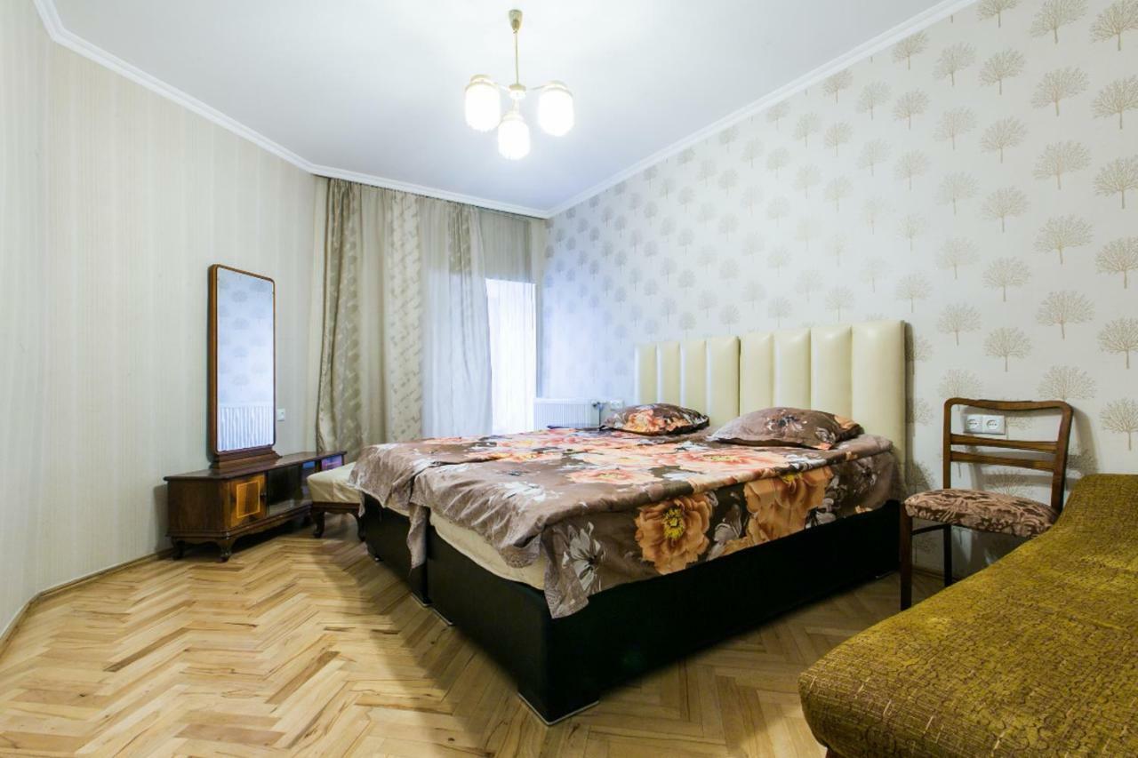 Garry Apartment Tbilisi Eksteriør bilde
